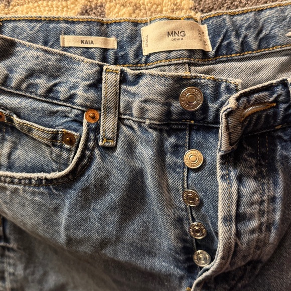 Classic Blue Denim Jeans from MNG - Picture 3 of 4